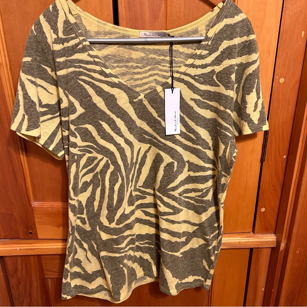 Michael Stars V neck tee